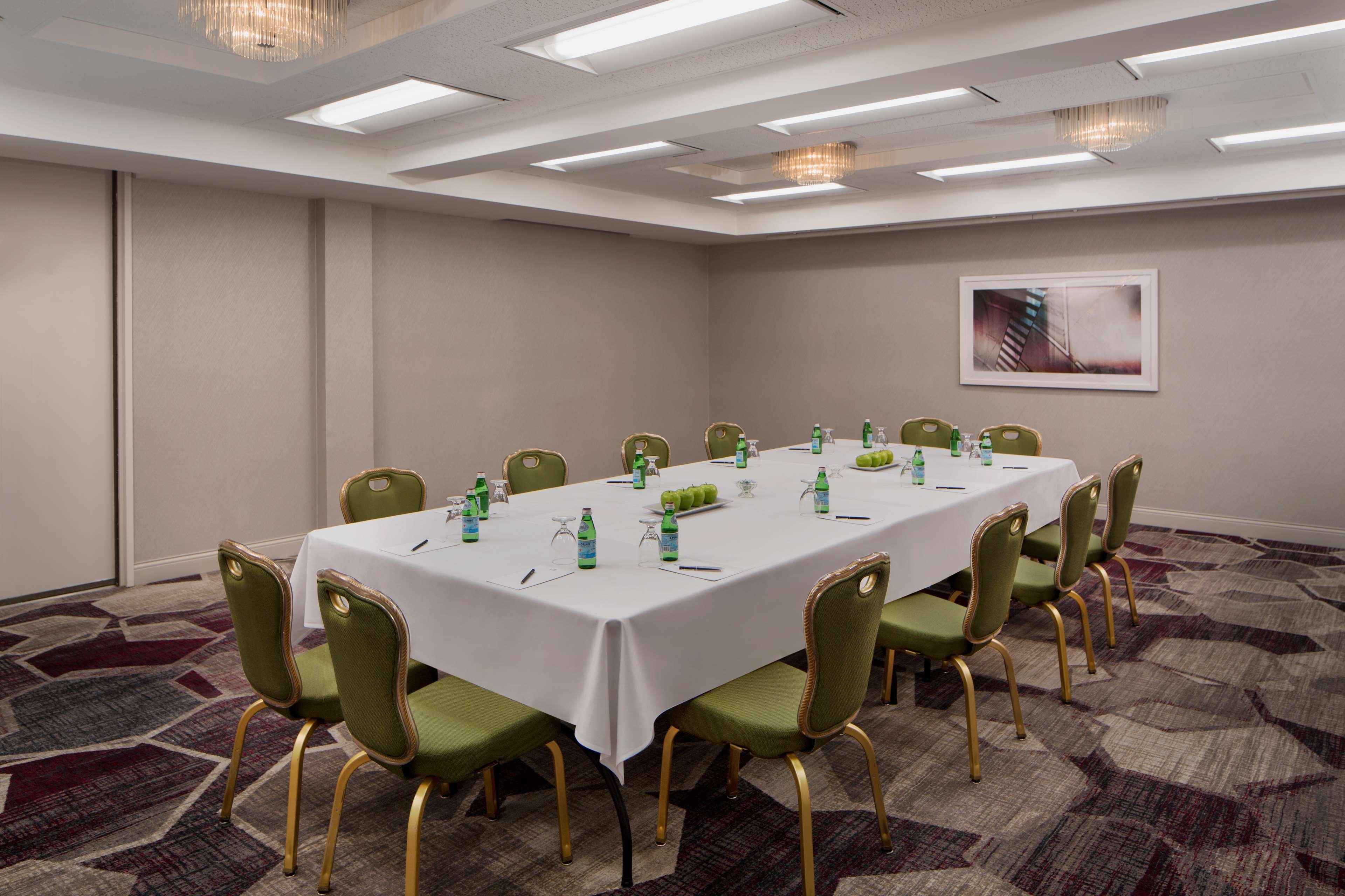 Hilton Oakland Airport Hotel Luaran gambar