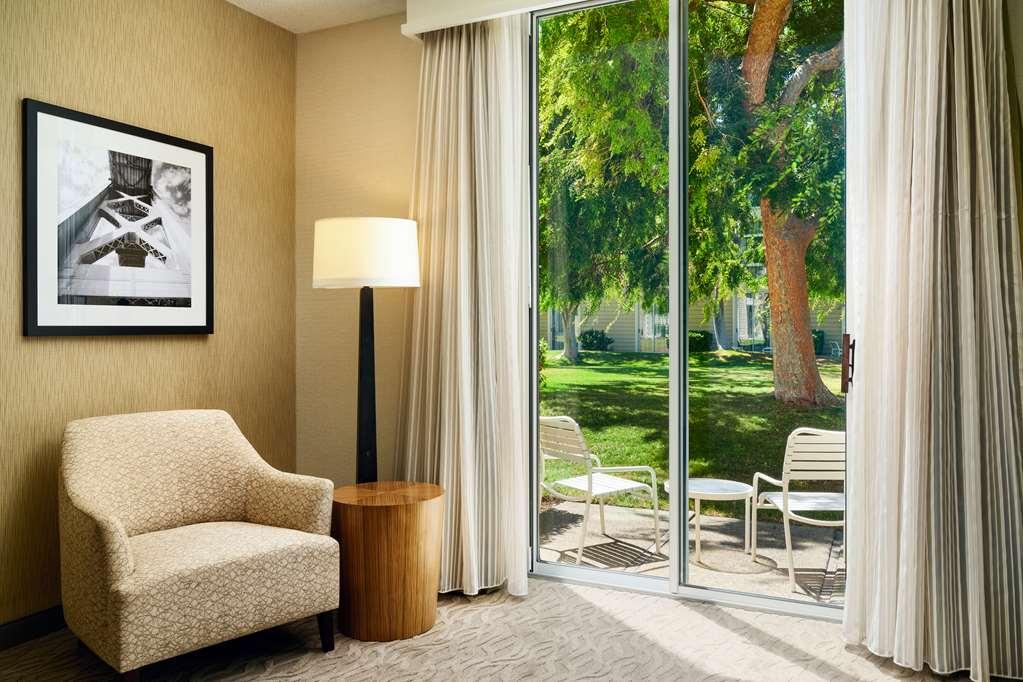Hilton Oakland Airport Hotel Bilik gambar